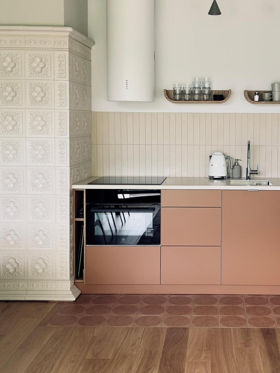 Kitchen or kitchenette, stove