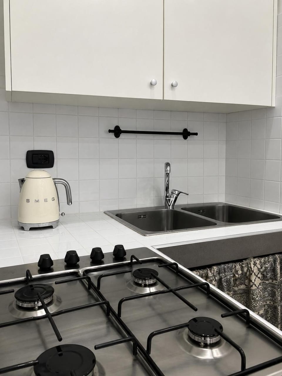 Kitchen or kitchenette, kitchen