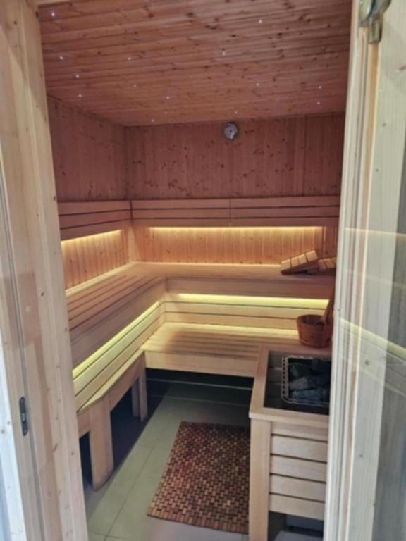 Sauna, Steam room, Spa and wellness centre/facilities