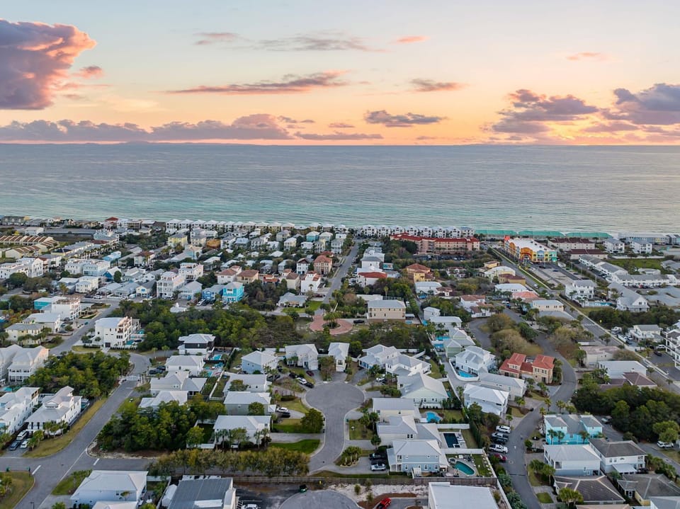 Coastal Empress by Travel Life Vacations House in Miramar Beach