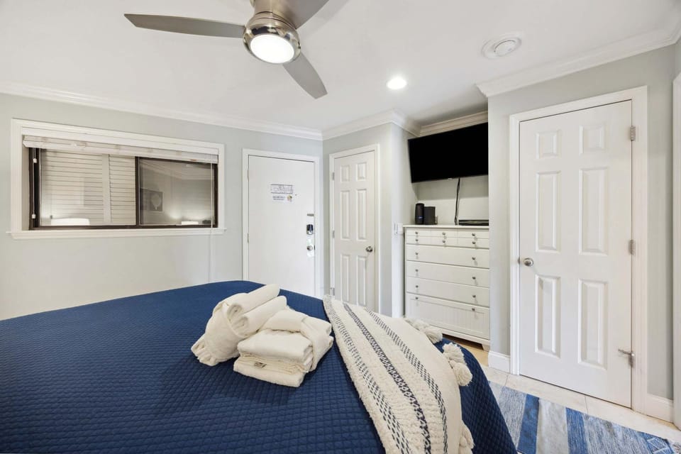 Coastal Breezes & Ocean Views Seaside Hilton Head Villa Villa in South Forest Beach