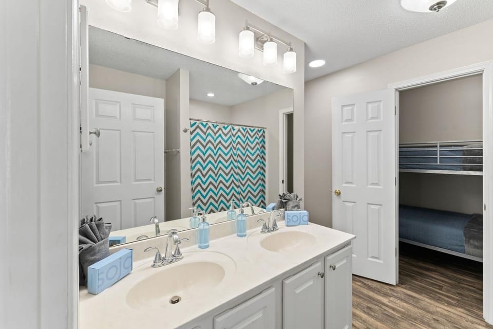 Emerald Cove by Travel Life Vacations House in Miramar Beach