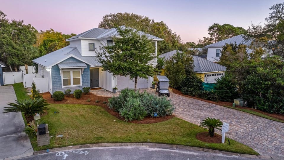 Gone Coastal by Travel Life Vacations House in Seacrest
