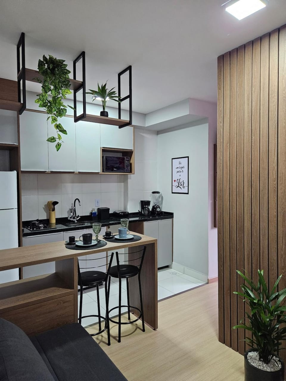 Studio 306, decorado com garagem e ar-condicionado Apartment in State of Paraná
