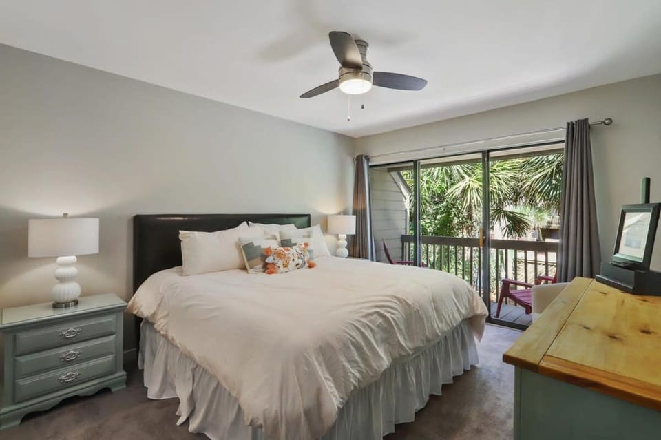 Coastal Charm & Convenience Beach Club Villa Near the Shore Villa in South Forest Beach