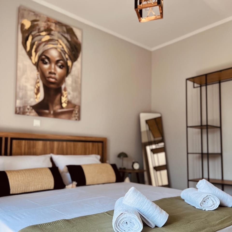 Bed, Decorative detail, Bedroom