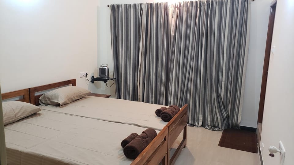 Cliff view Apartment in Ooty