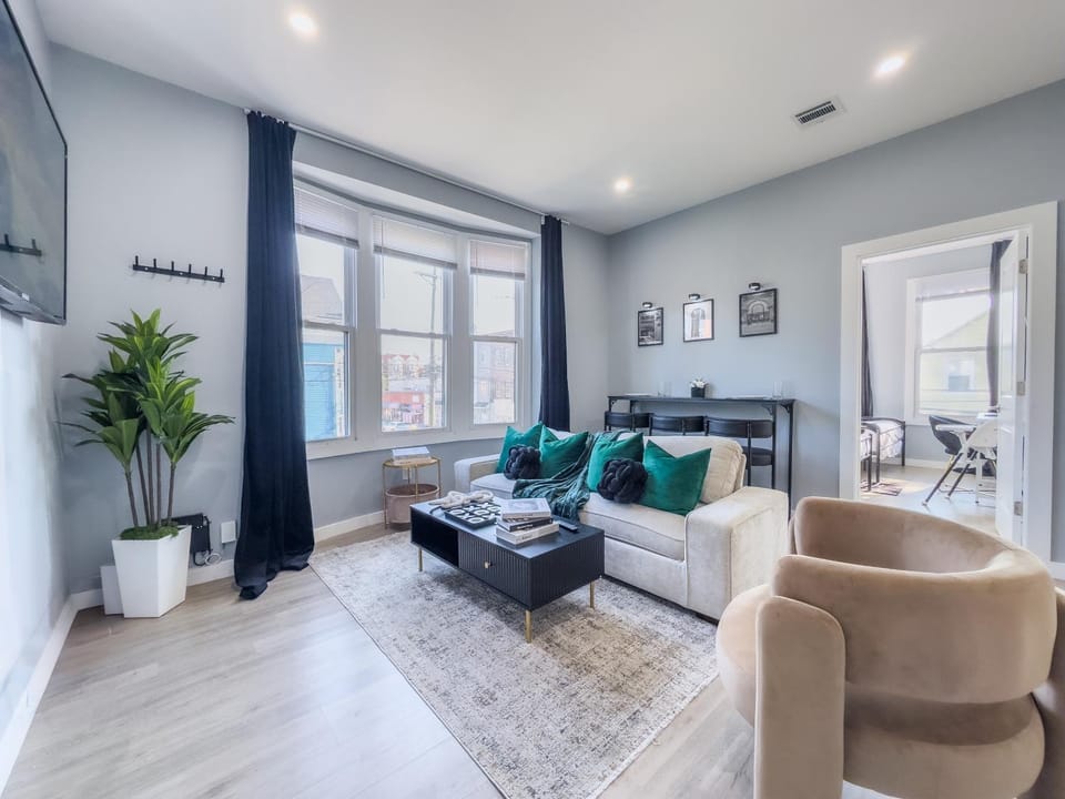 TV and multimedia, Living room, Seating area