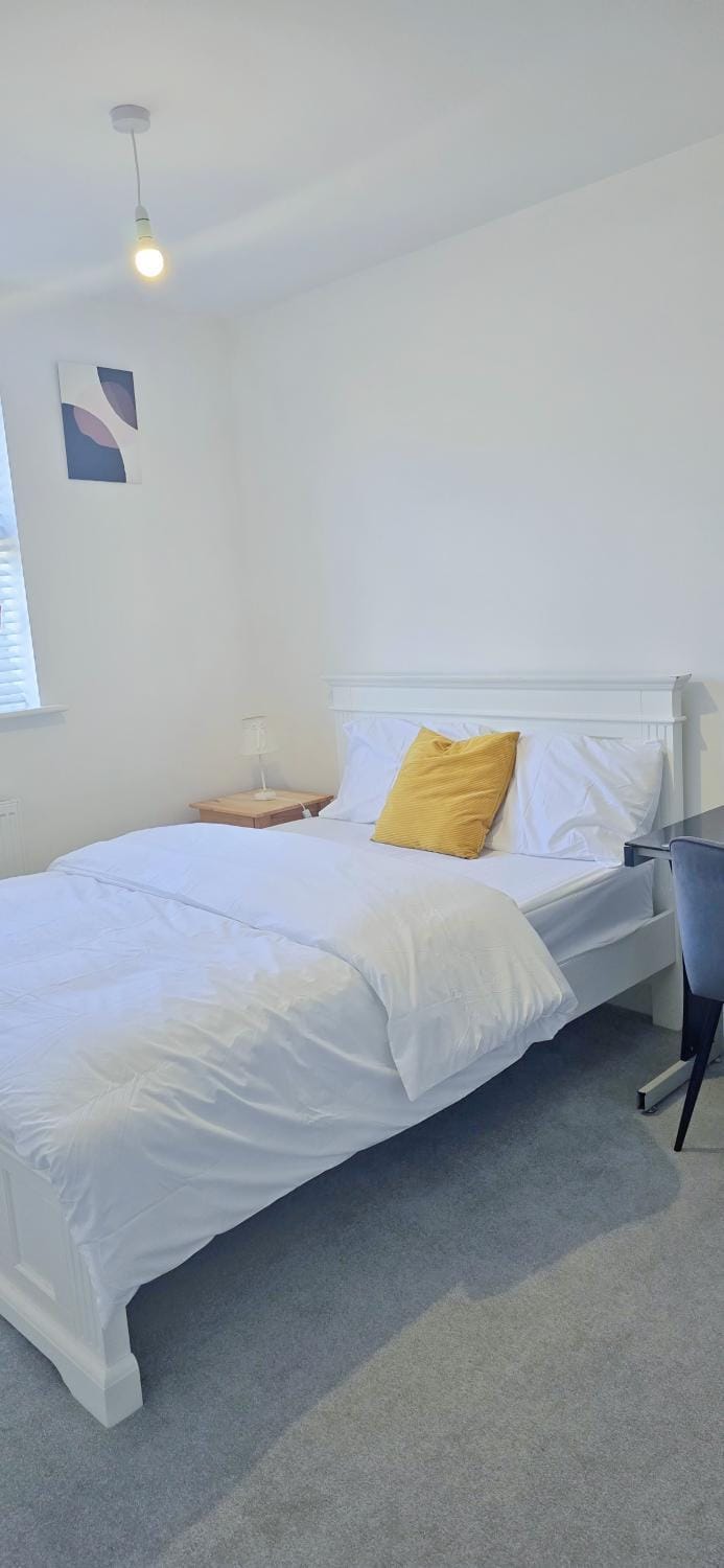 Lovely accomodation with free parking & WiFi Vacation rental in Hull