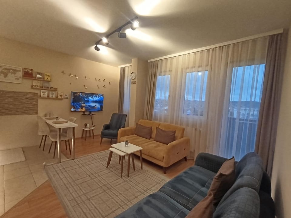 TV and multimedia, Living room, Seating area