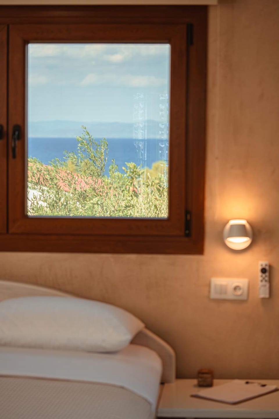 Natural landscape, Photo of the whole room, Bedroom, Sea view
