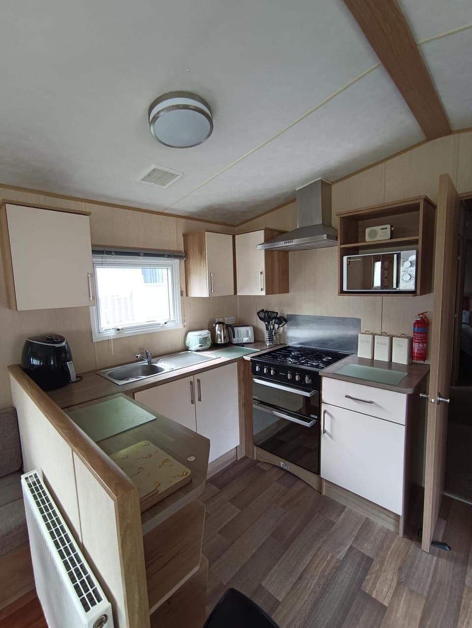 Kitchen or kitchenette, kitchen