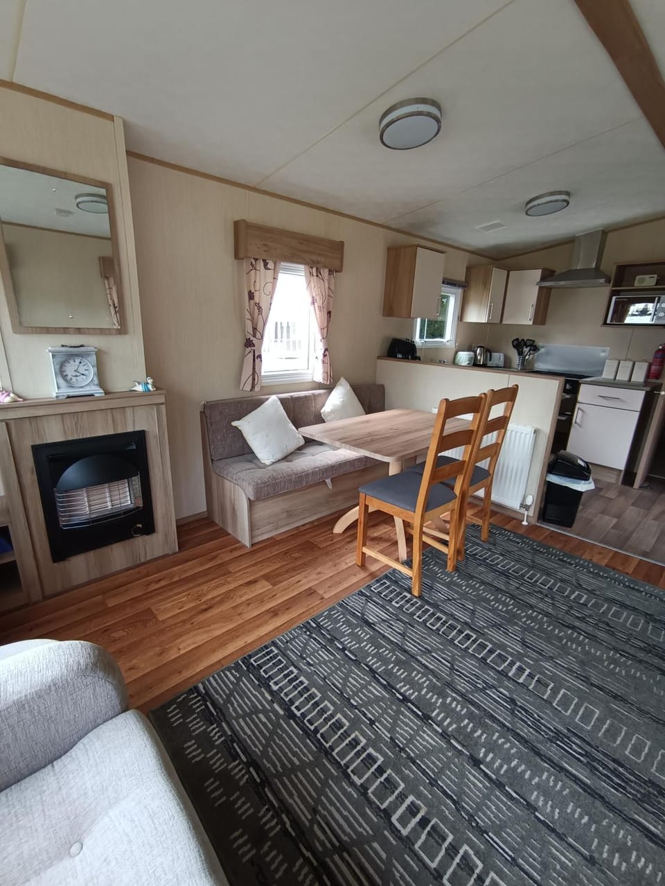 Living room, Dining area