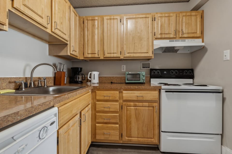 Legacy at Imperial Village 303 I 2 Bed 2 Bath Apartment in Richmond