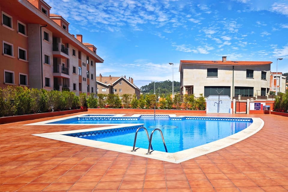 Property building, Swimming pool