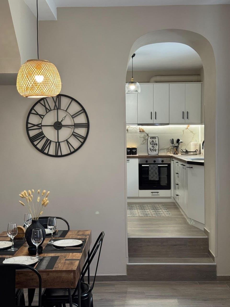 A Gem in the Center Apartment in Decentralized Administration of the Aegean
