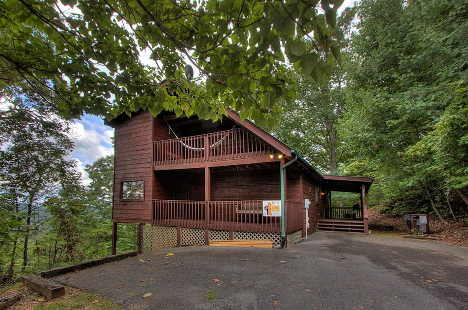 Peek-A-View Chalet in Sevier County