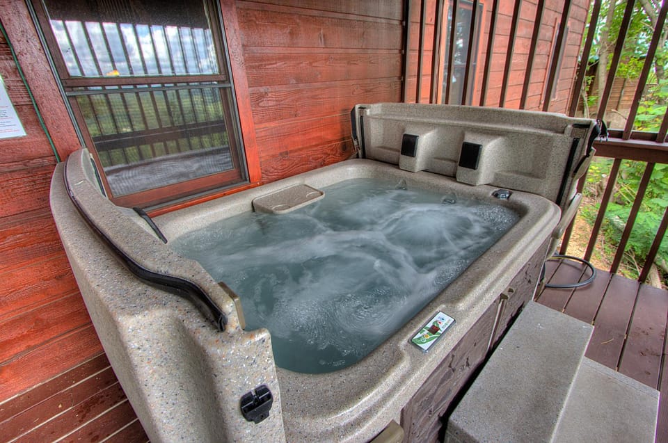 Peek-A-View Chalet in Sevier County