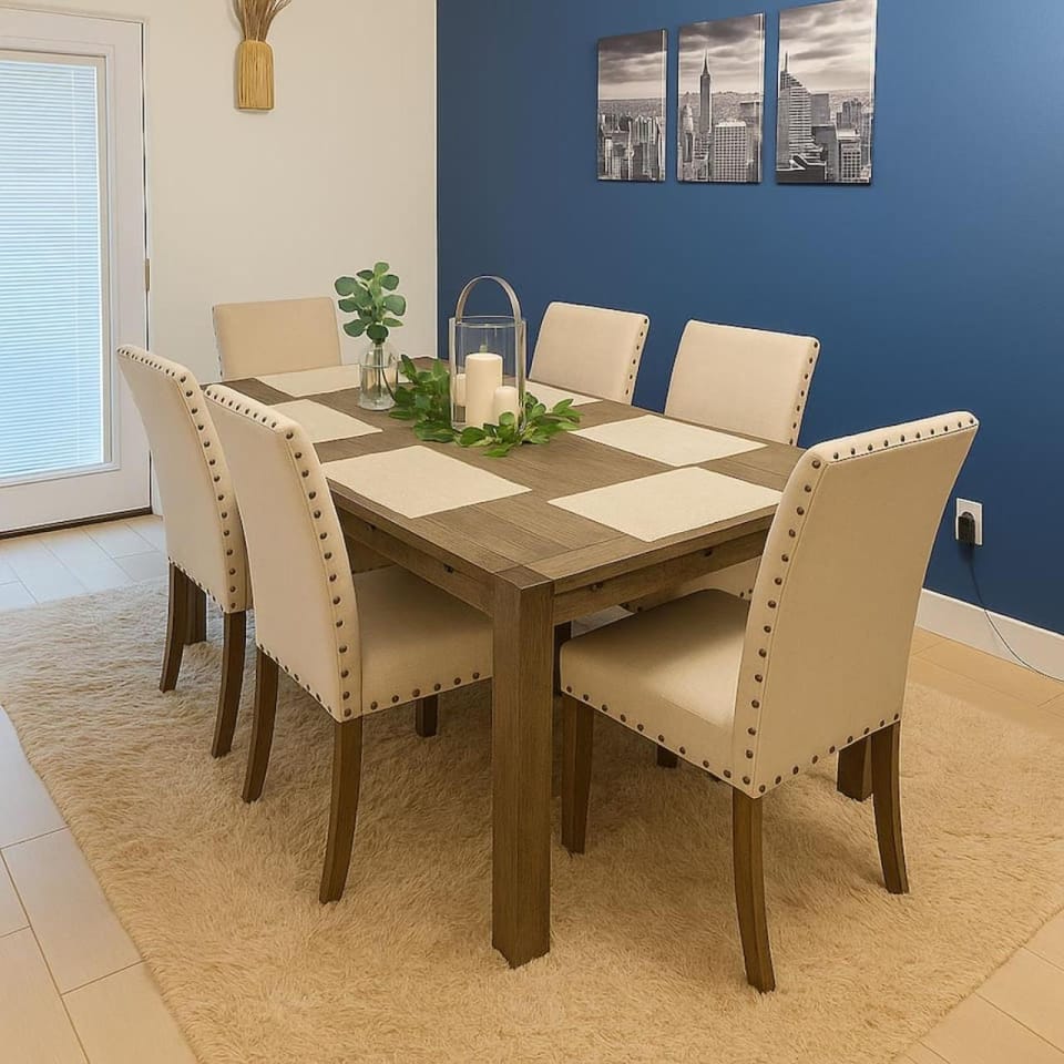 Luxury 4BR Walk to Fashion Sq Apartment in Scottsdale