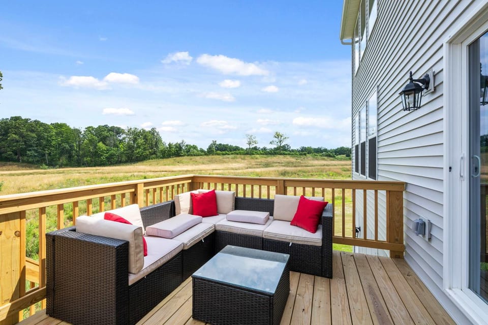 5BR & 4 Baths, Near Ark, Sleeps 12 House in Kentucky