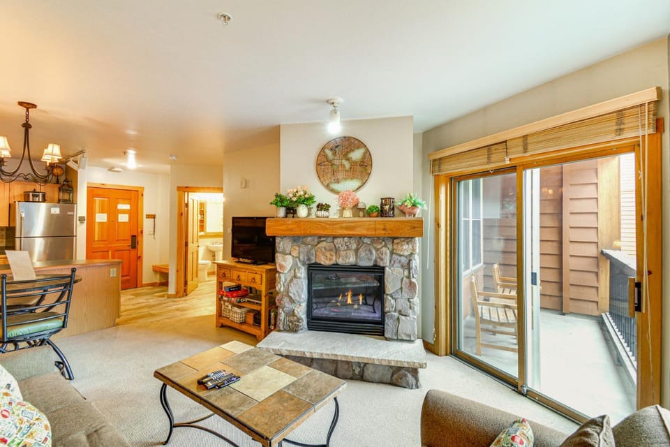On-Site Gondola Access: Keystone Ski Condo House in Keystone