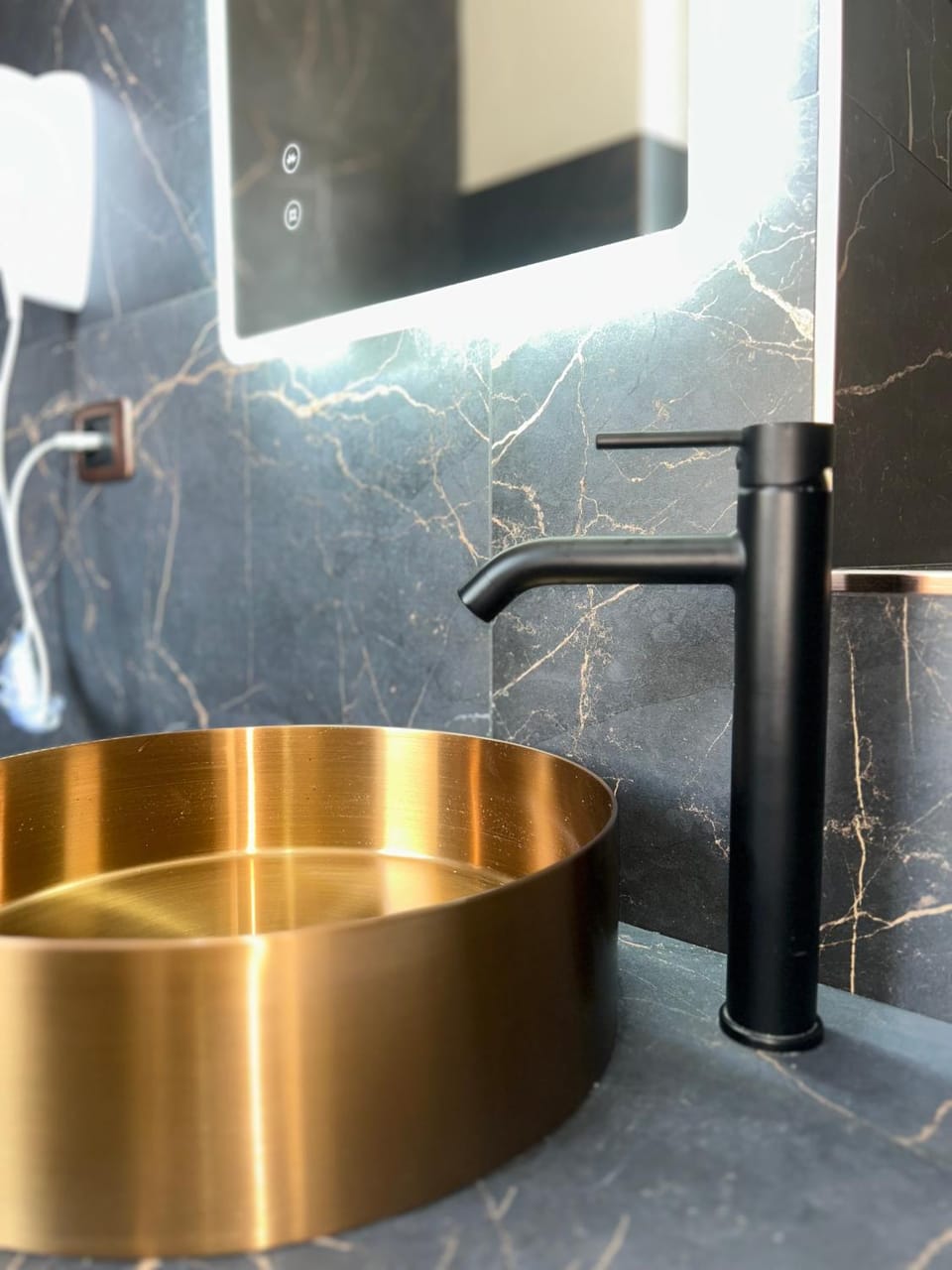 Bathroom, Decorative detail