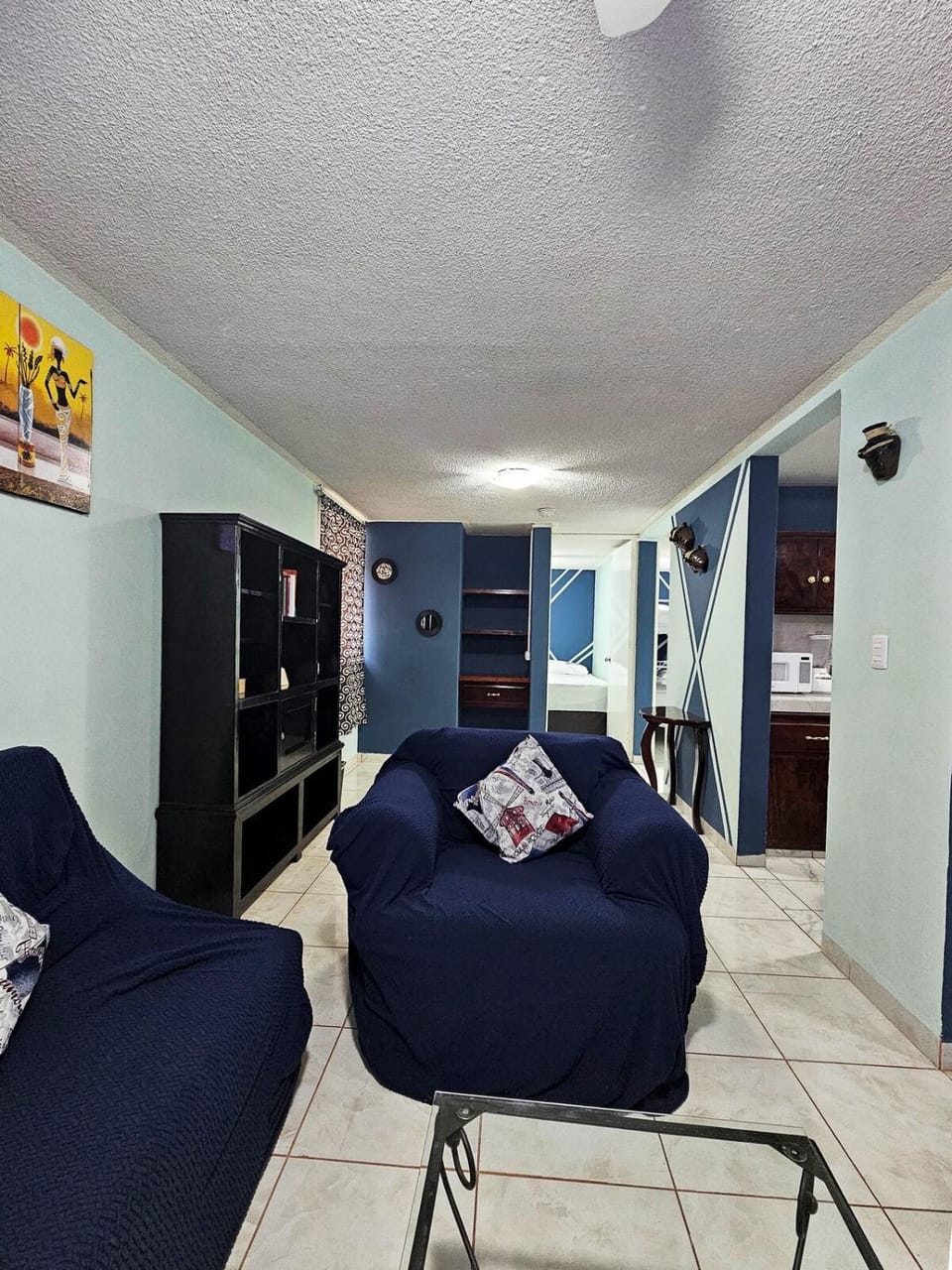 Bed, Living room, Seating area
