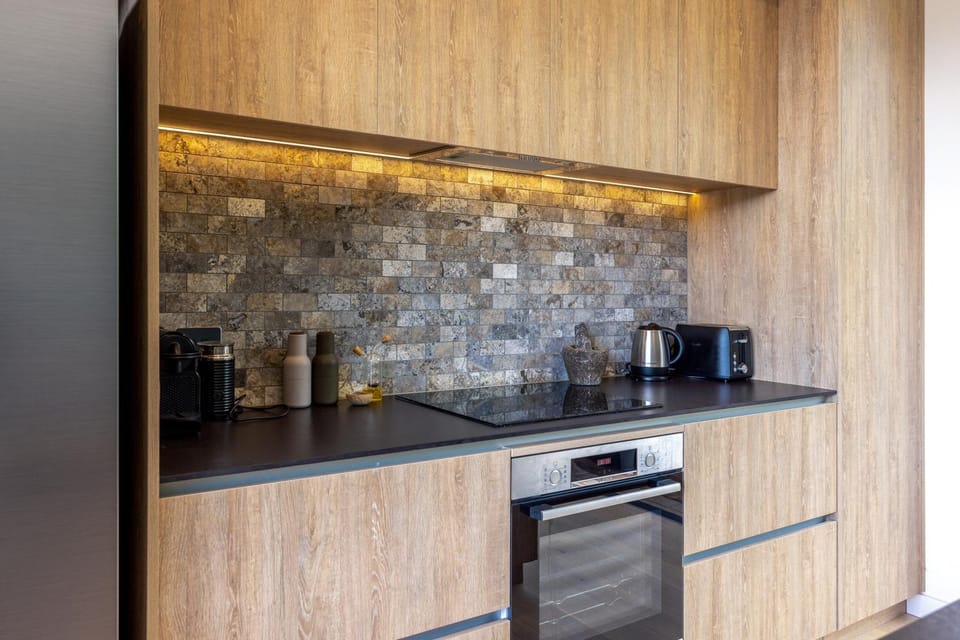 Coffee/tea facilities, Kitchen or kitchenette, oven, toaster