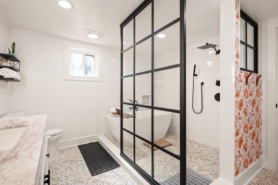 Shower, Bath