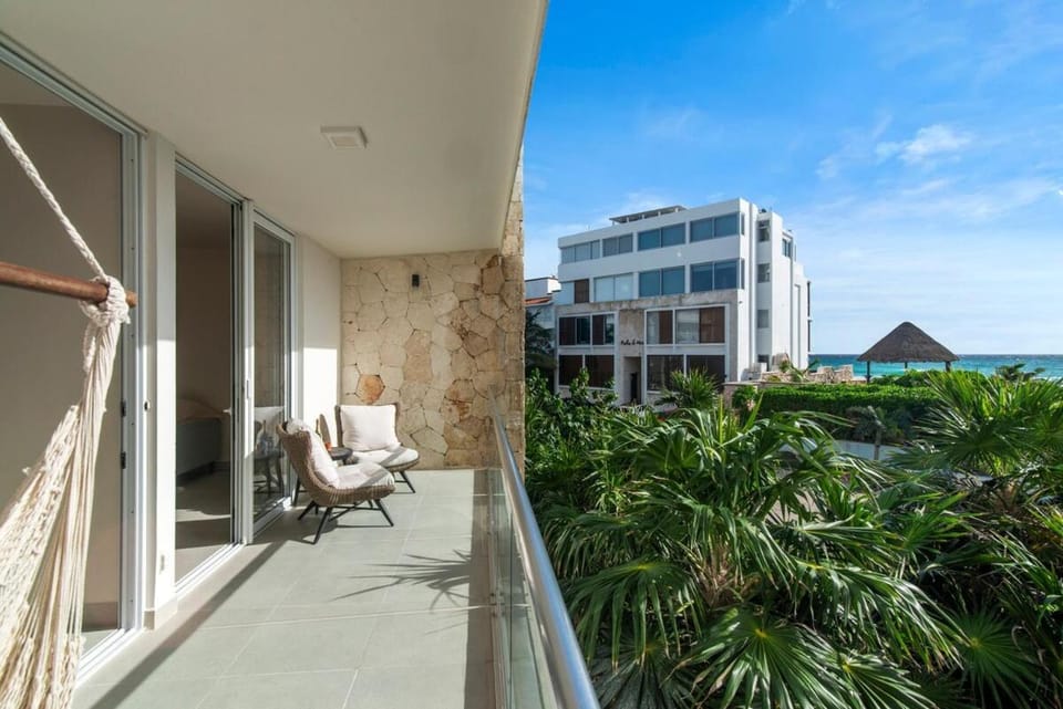 Day, View (from property/room), Balcony/Terrace, Seating area, Sea view
