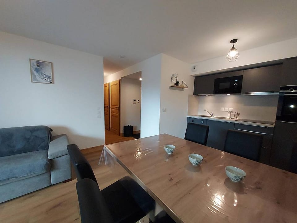 Appartement cosy 6 pers, accès pistes, parking inclus - FR-1-356-536 Apartment in Les Avanchers-Valmorel
