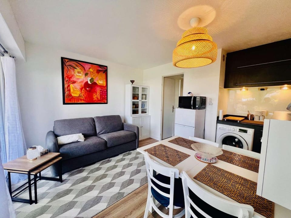 Studio à Quiberon - 25m² - Centre-Ville, Terrasse, Parking - FR-1-478-320 Apartment in Quiberon