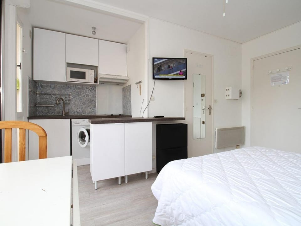 Studio rénové à Balaruc-les-Bains, proche Thermes - FR-1-553-304 Apartment in Balaruc-les-Bains