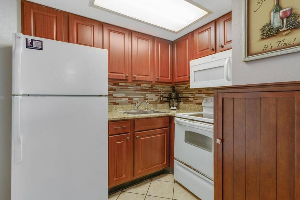 Impressive 1Br Oceanfront, Dogs OK! 910 Apartment in Myrtle Beach