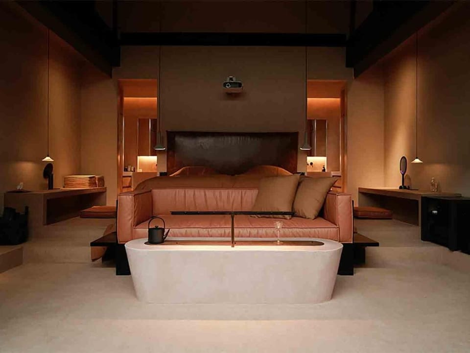 Bed, Photo of the whole room, furniture