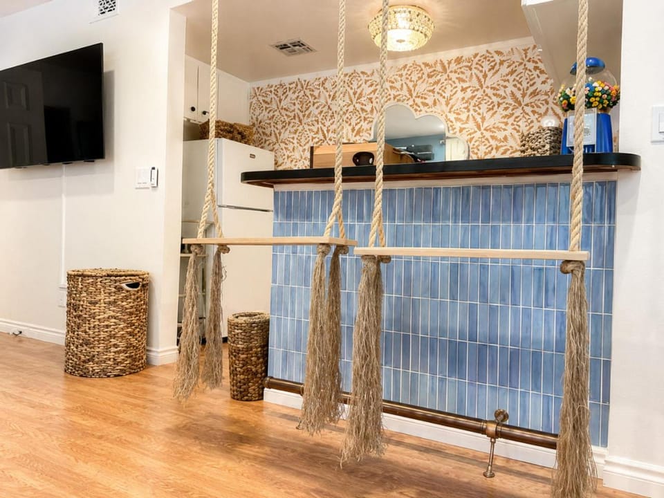Beach Home with Gym and Cuddle Couch Apartment in Manhattan Beach