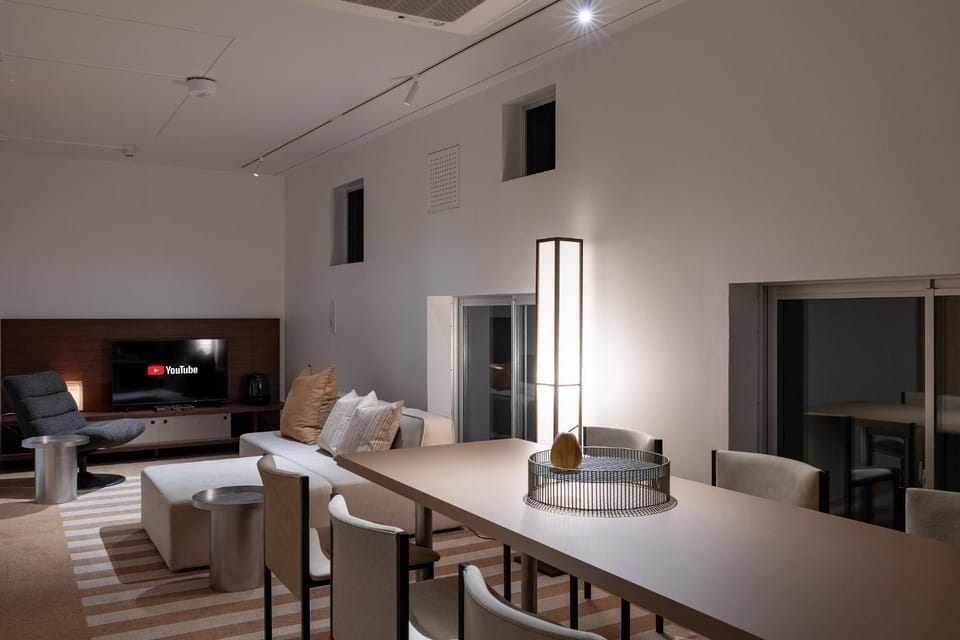 TV and multimedia, Living room, Dining area