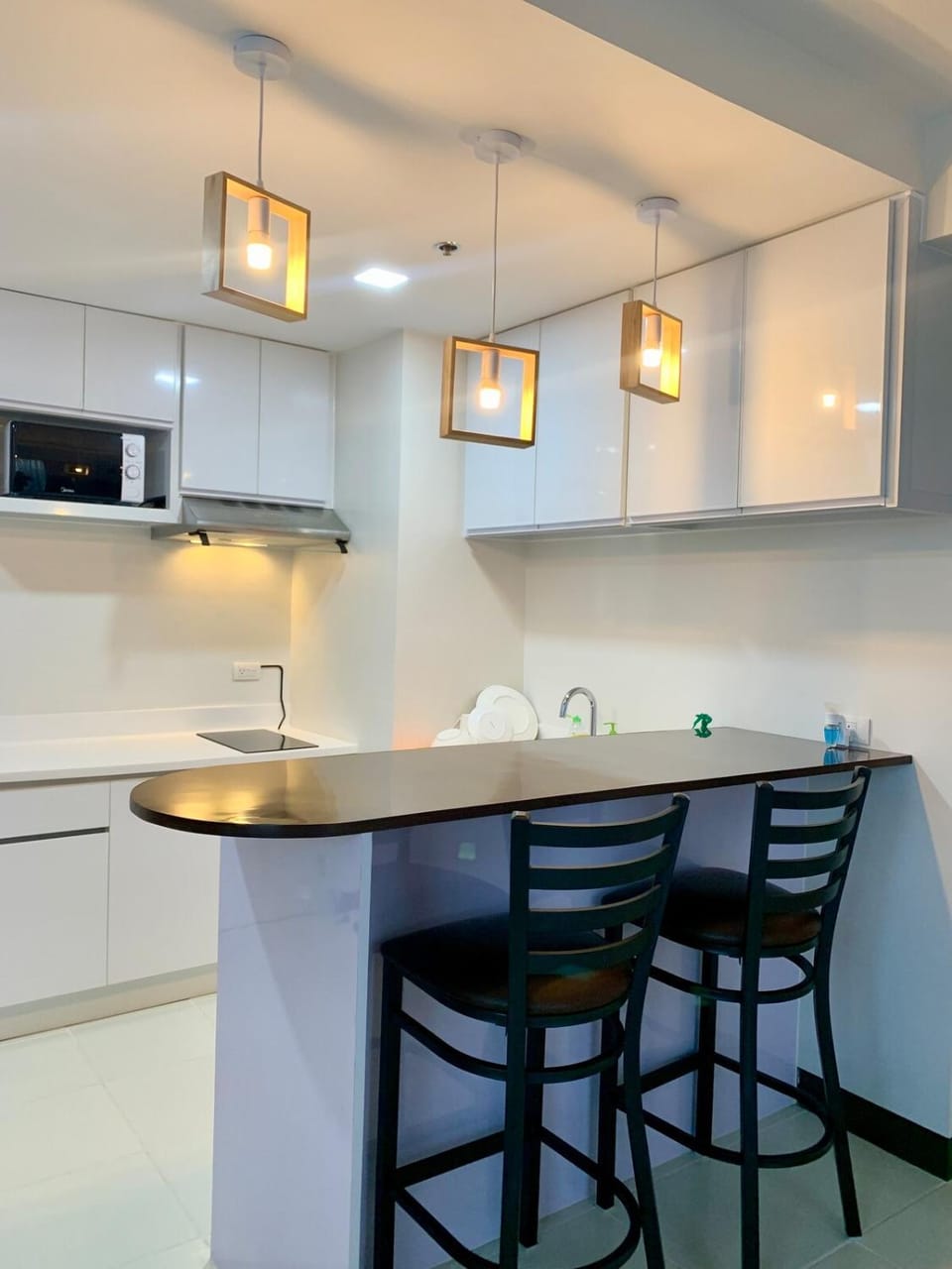 Kitchen or kitchenette, Dining area, stove