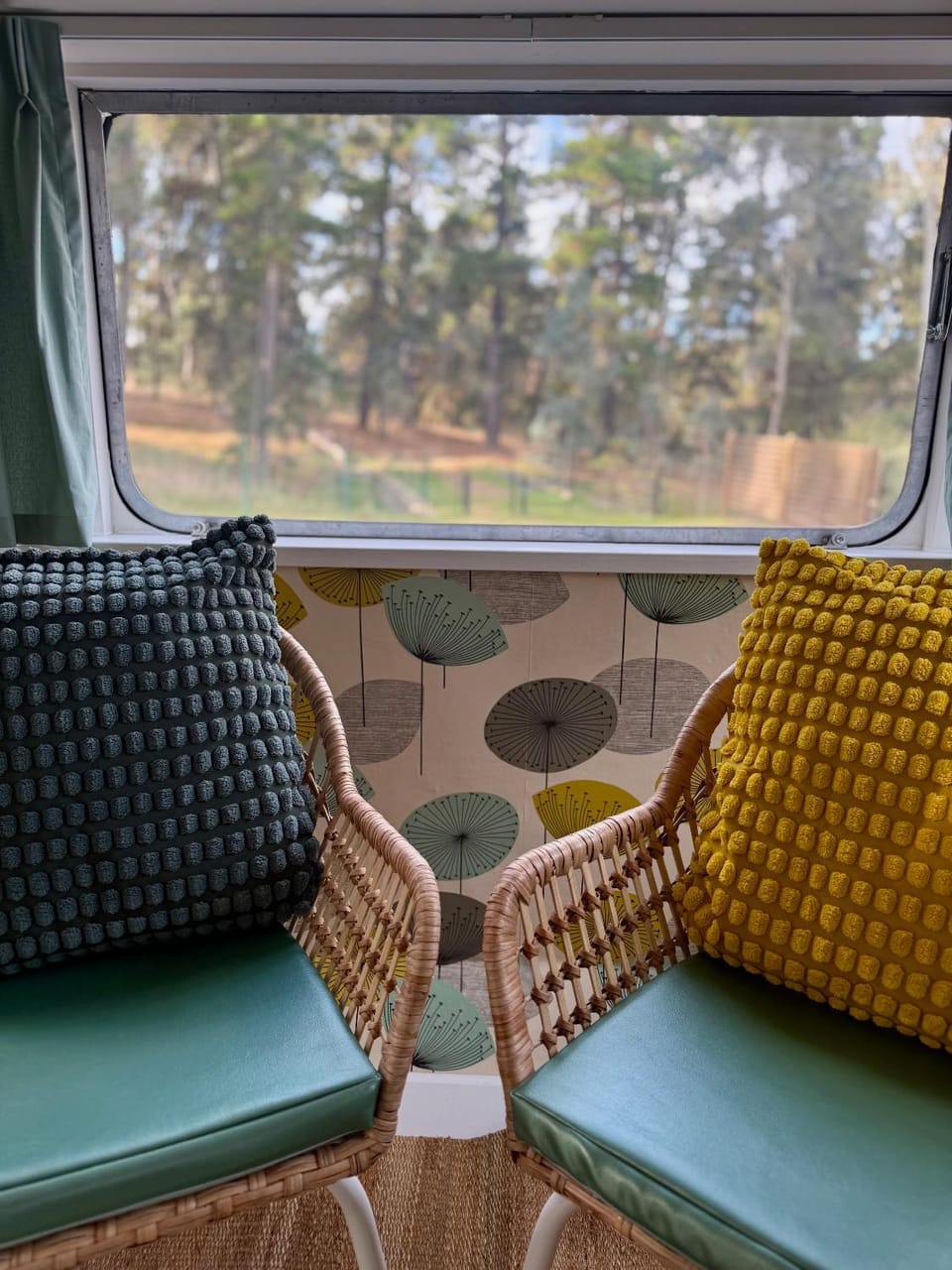 Castlemaine Gardens Vintage 60's Caravan Luxury tent in Castlemaine