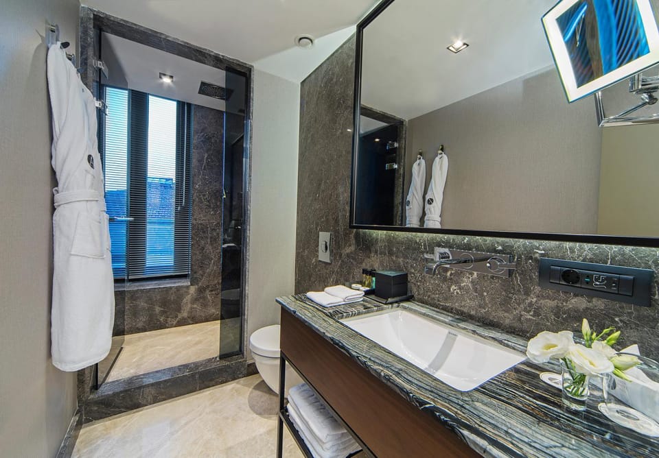 Toilet, Bathroom, TV and multimedia, Coffee/tea facilities