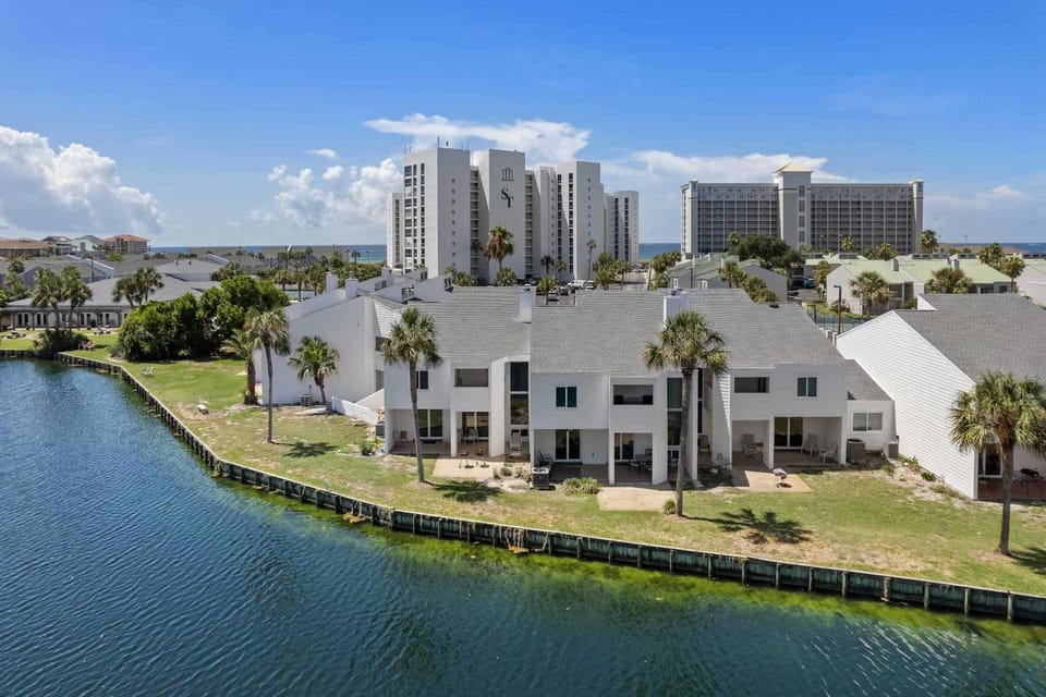 Sun-Kissed Shores House in Destin