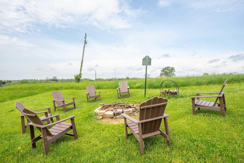 Stillwater Hollow - For 10! House in Williamstown