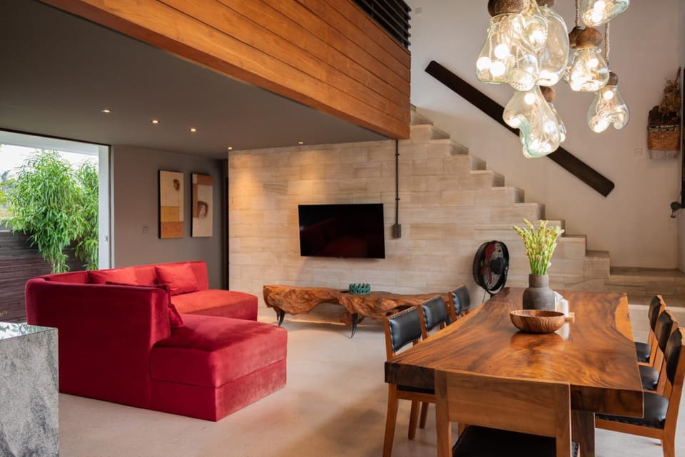 Seating area, Dining area