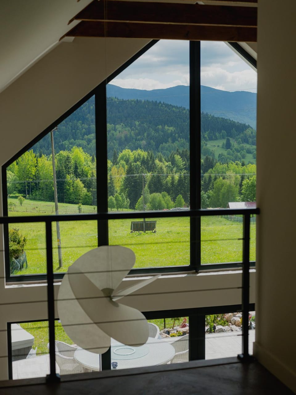 Balcony/Terrace, Seating area, Mountain view