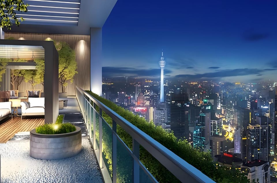 Property building, Nearby landmark, Balcony/Terrace, City view
