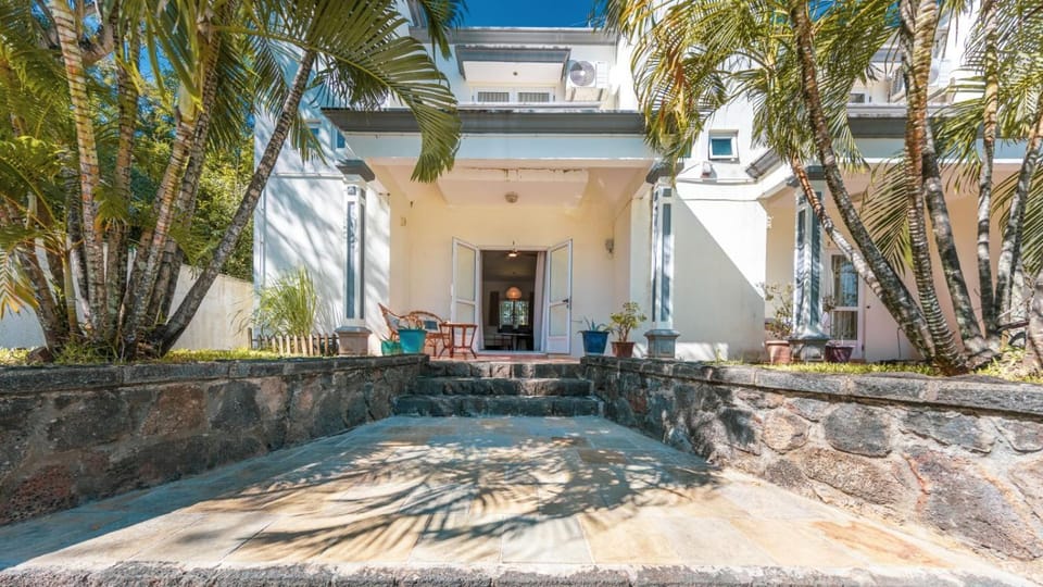 Charming Jasmine Duplex 1 Apartment in Grand Baie