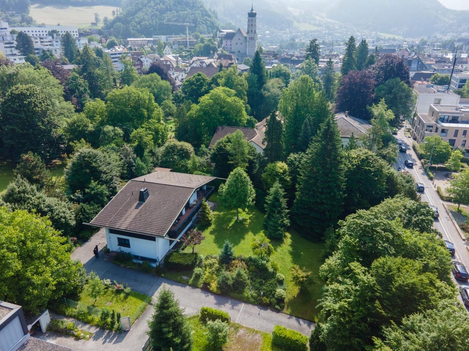 Property building, Nearby landmark, Day, Neighbourhood, Natural landscape, Bird's eye view, City view, Street view, Location