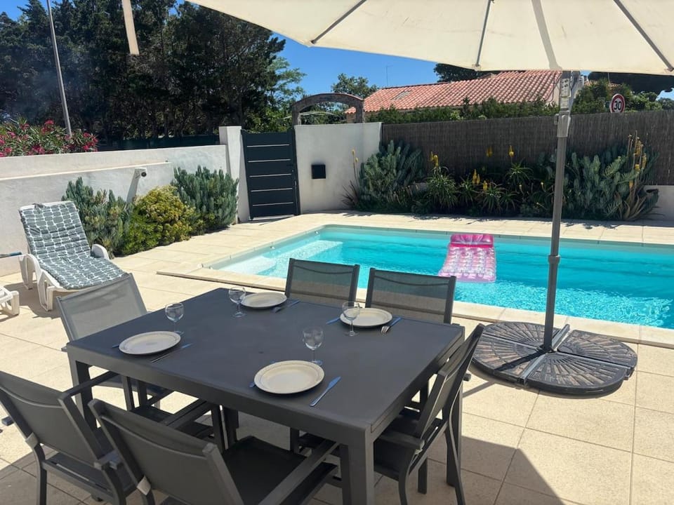 Villa contemporaine à 2 pas de la mer avec piscine privée House in Occitanie