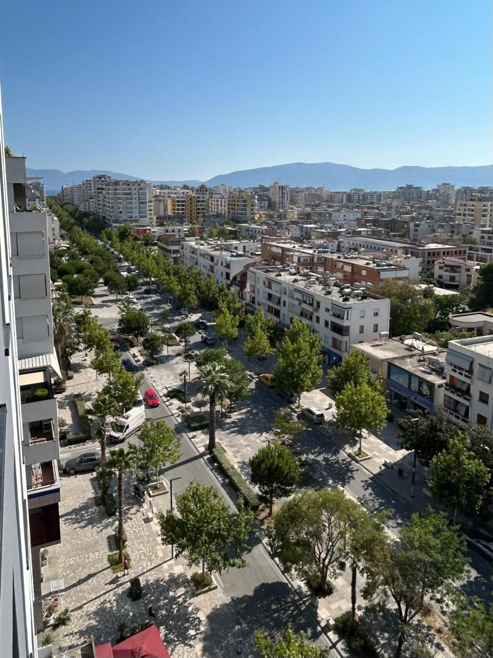 Neighbourhood, Bird's eye view, City view, Mountain view, Street view, Location