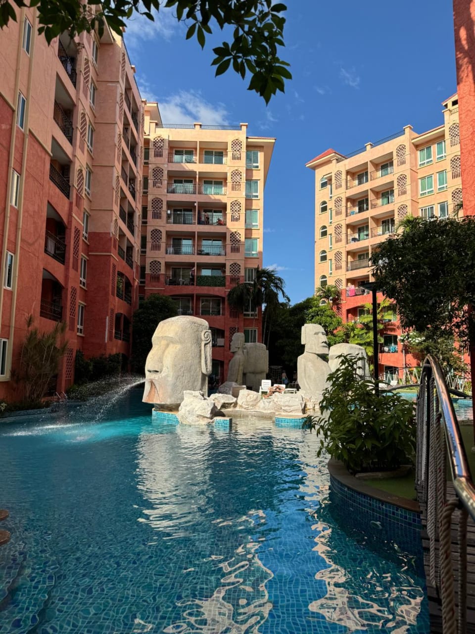 Day, Swimming pool
